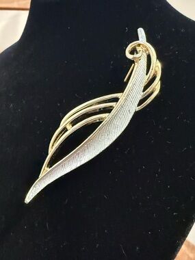 VTG Signed EMMONS Mixed Metal Feather Swirl Brooch Pin Mid Century Modernist